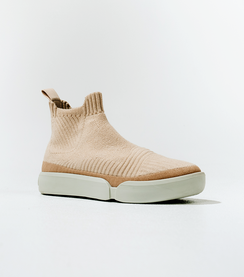 Victorian Kiss 1ˢᵗ Gen