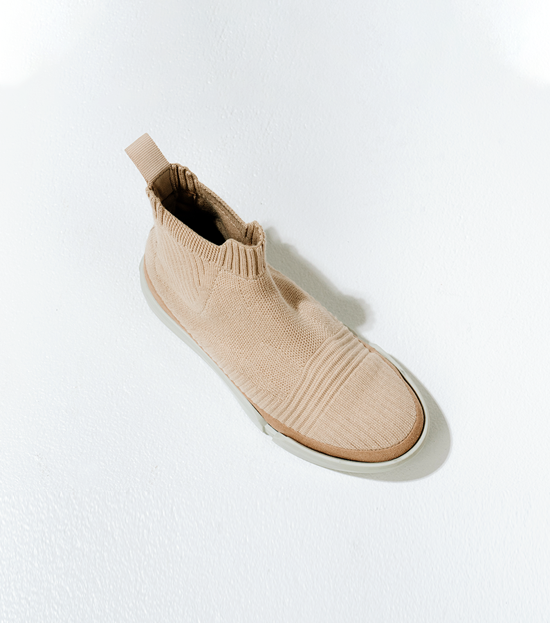 Victorian Kiss 1ˢᵗ Gen